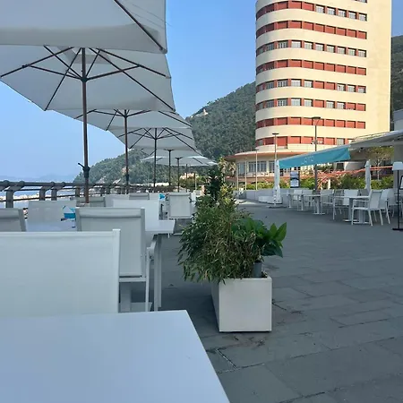 Casa Seracchioli * كيافاري